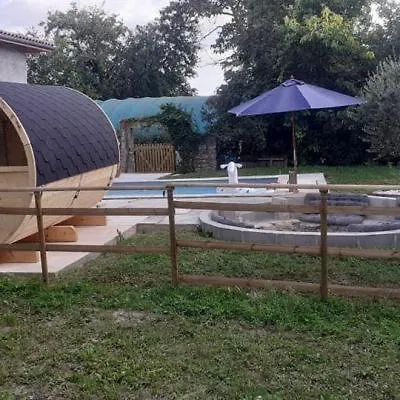 Couette-café Domaine De Cozance Chambres D'Hotes Et Gite - Piscine Mini-Ferme Anjou